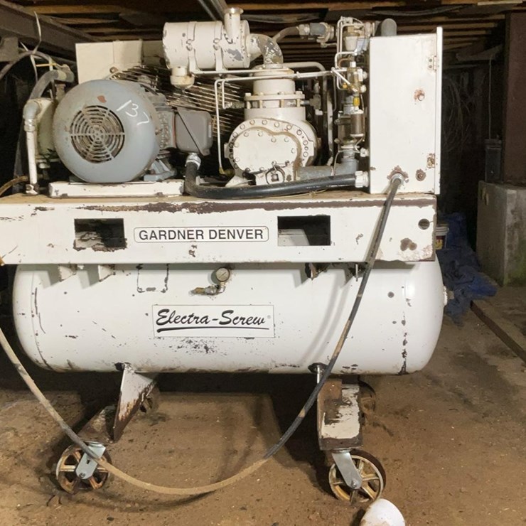 #137 • 1991 Gardner Denver EBEPFF Air Compressor
