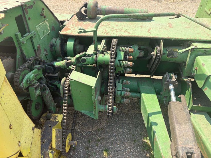john-deere-3800-image-16