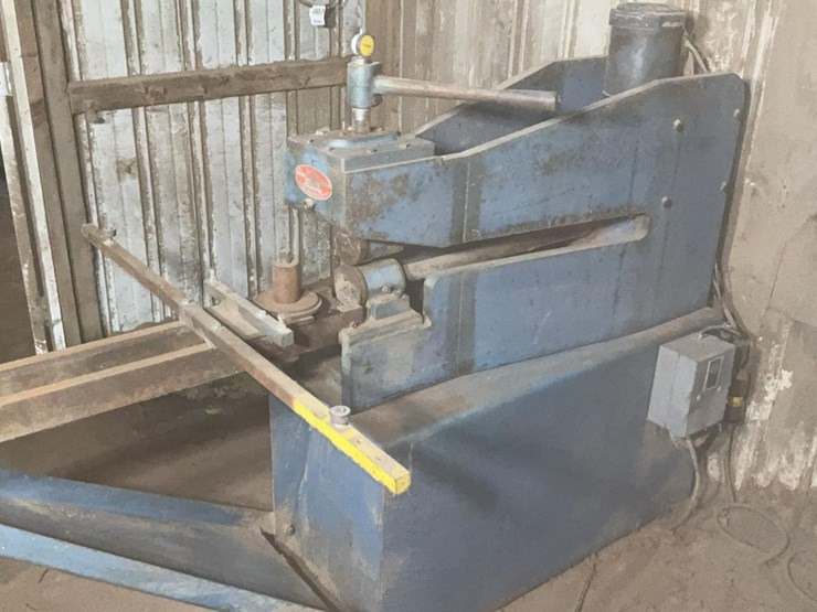 #179-•-armstrong-circular-saw-stretcher-roll-and-saw-spinner-image-11