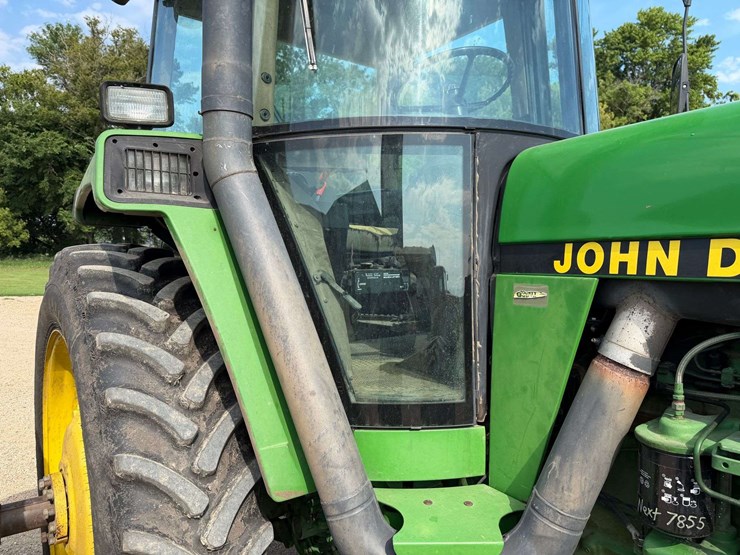 1992-john-deere-4760-image-46