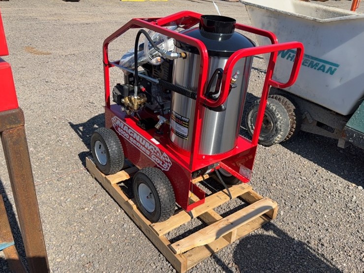 #2081-•-magnum-4000-series-heated-pressure-washer-image-5