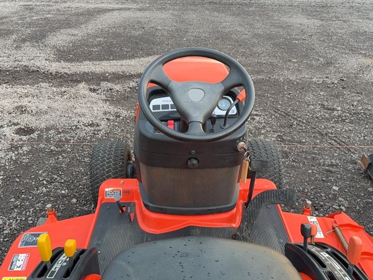 #3031-•-kubota-bxz230-tractor-image-12