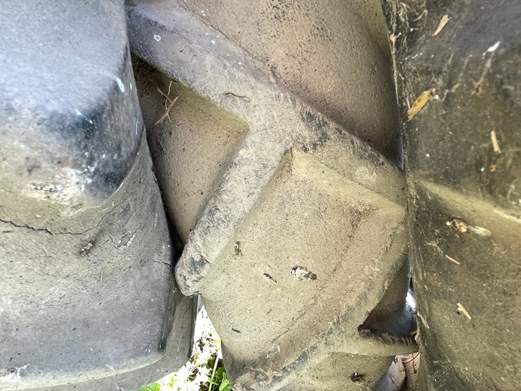 #4696-•-(5)-tractor-tires-image-16