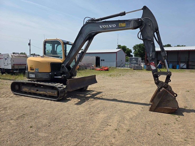 2007-volvo-ecr88-image-9
