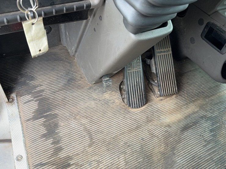 2022-kenworth-t270-image-18