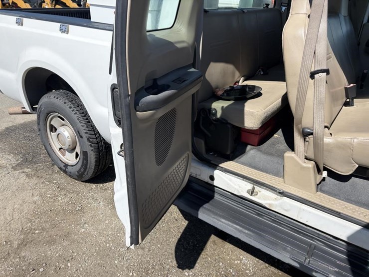 2006-ford-f250-image-11
