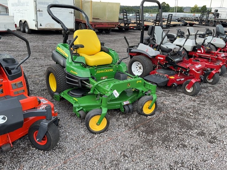 2010-john-deere-z925a-image-3