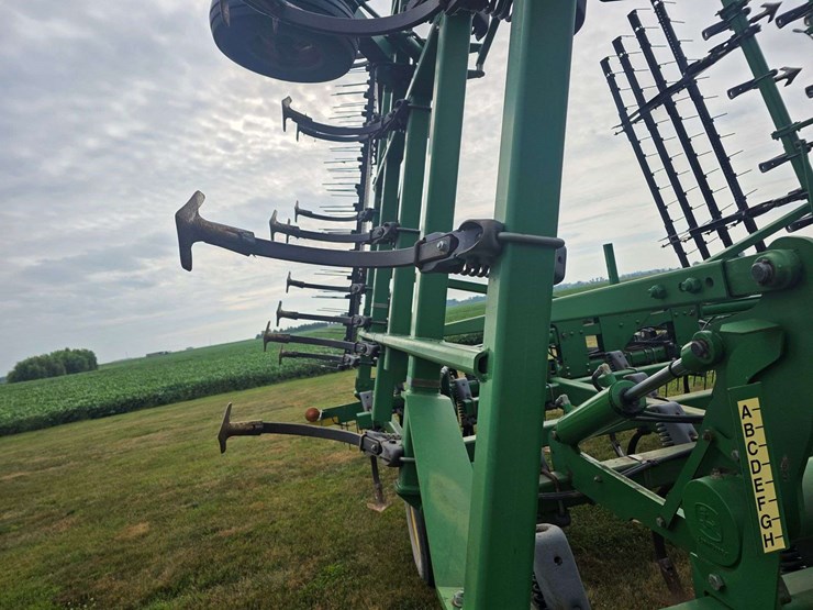 john-deere-2210-image-19