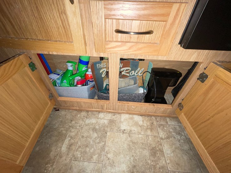 #7001-•-2018-escape-5.0-ta-5th-wheel-camper-(has-mn-title-in-dealy)-image-51