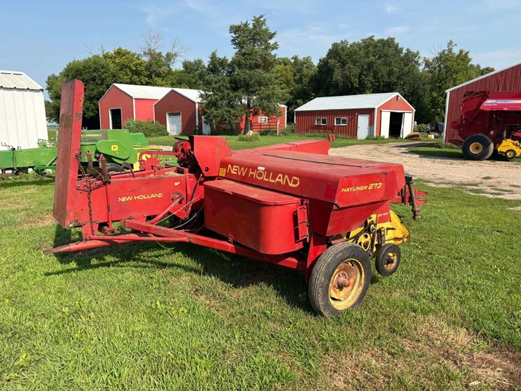 new-holland-273-image-3