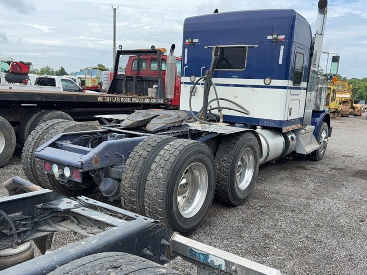 2018-kenworth-t800-image-7