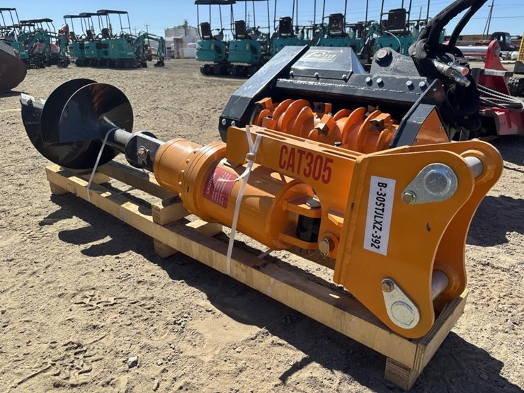 caterpillar-305-image-3