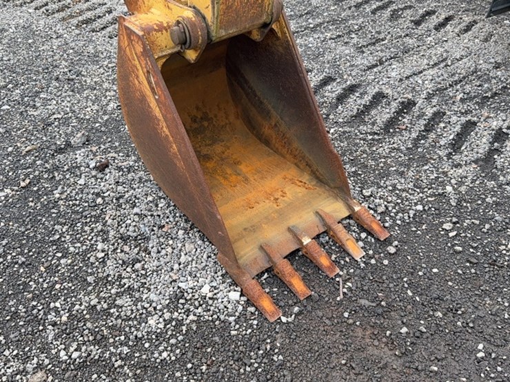caterpillar-416c-image-10