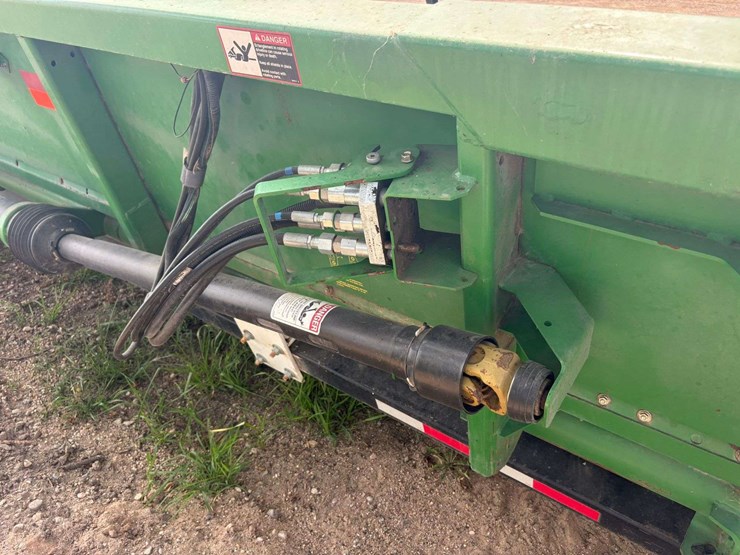 2009-john-deere-635f-image-17