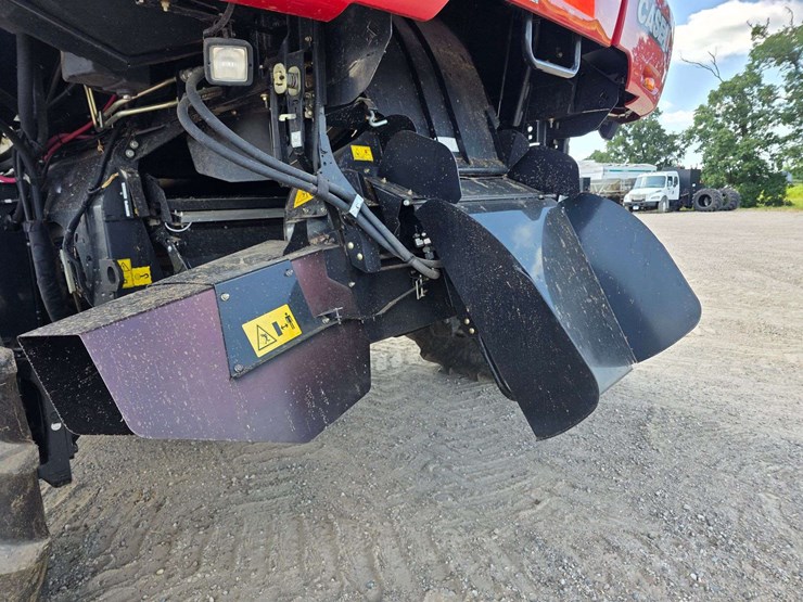 2013-case-ih-8230-image-48