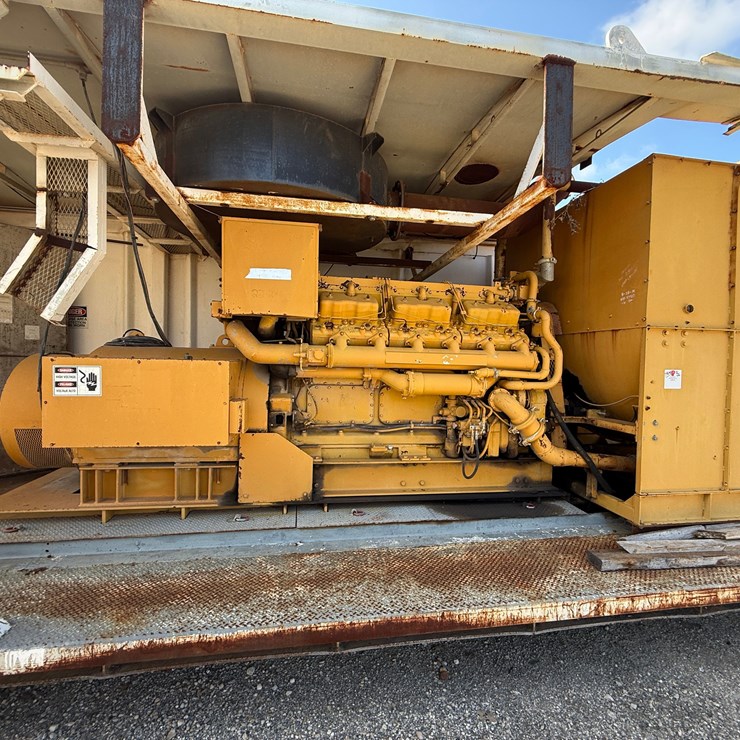 CATERPILLAR D379