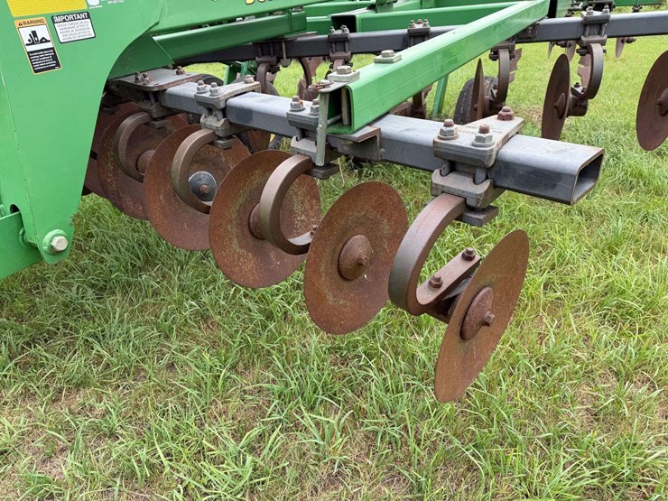 john-deere-2700-image-17