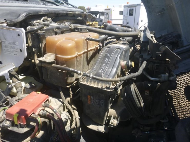 2017-ford-f650-image-17