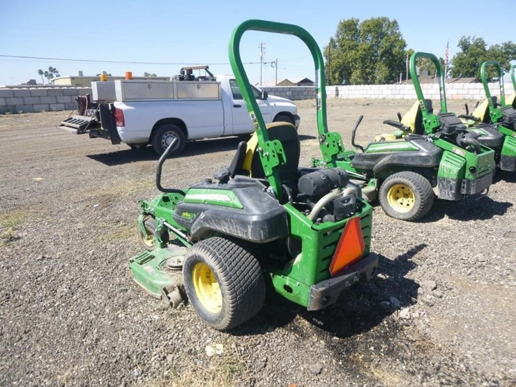 2021-john-deere-60-image-4