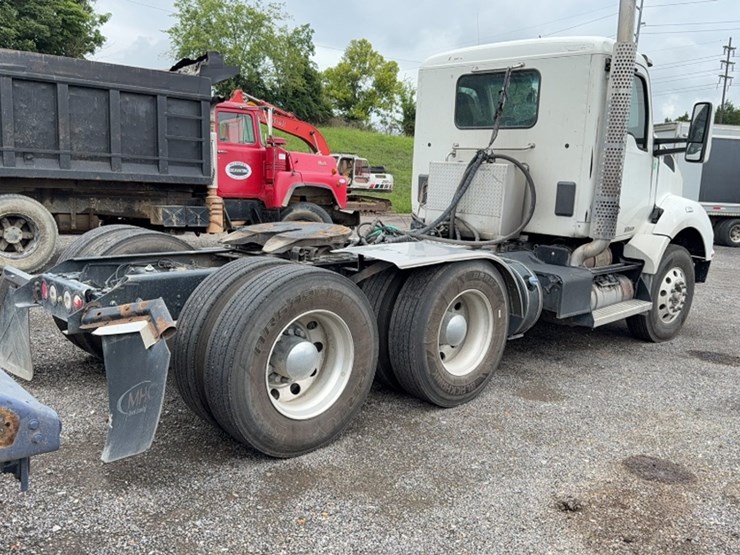 2015-kenworth-t880-image-7