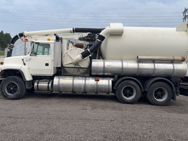 1997-vactor-2115-image-13
