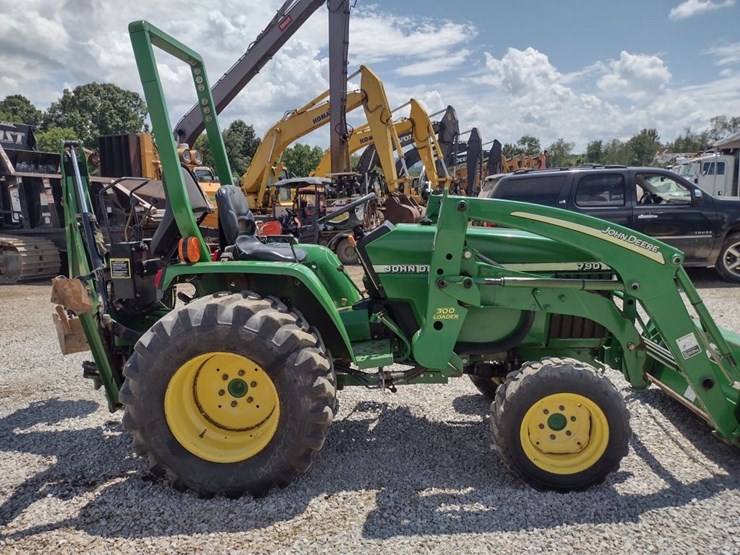 john-deere-790-image-21