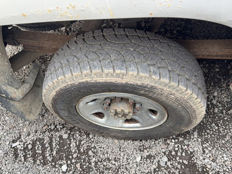 2009-chevrolet-2500-image-5