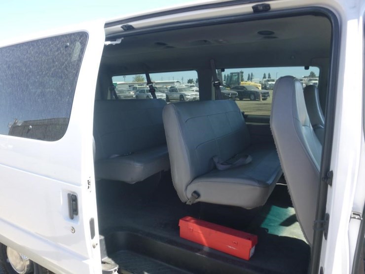 2002-ford-e350-image-7