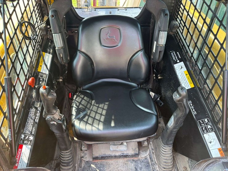 2001-john-deere-260-image-25