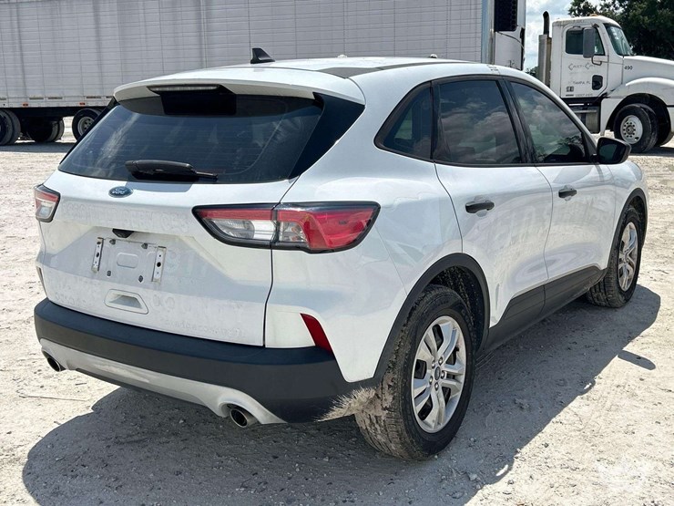 2020-ford-escape-image-3
