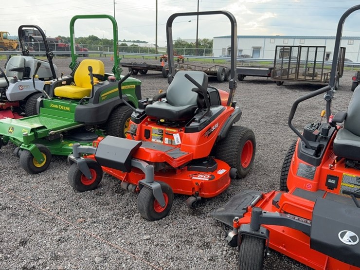 kubota-zd331-image-1