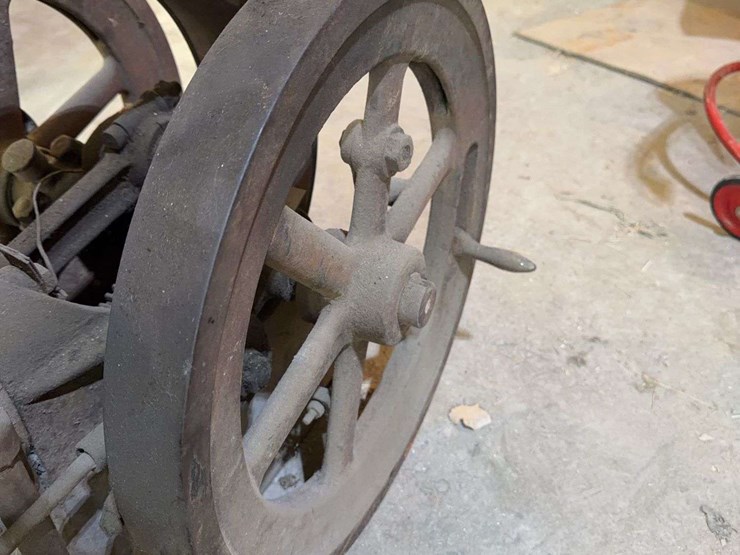hit-and-miss-engine-image-14