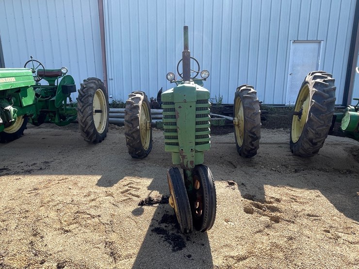 john-deere-h-image-10