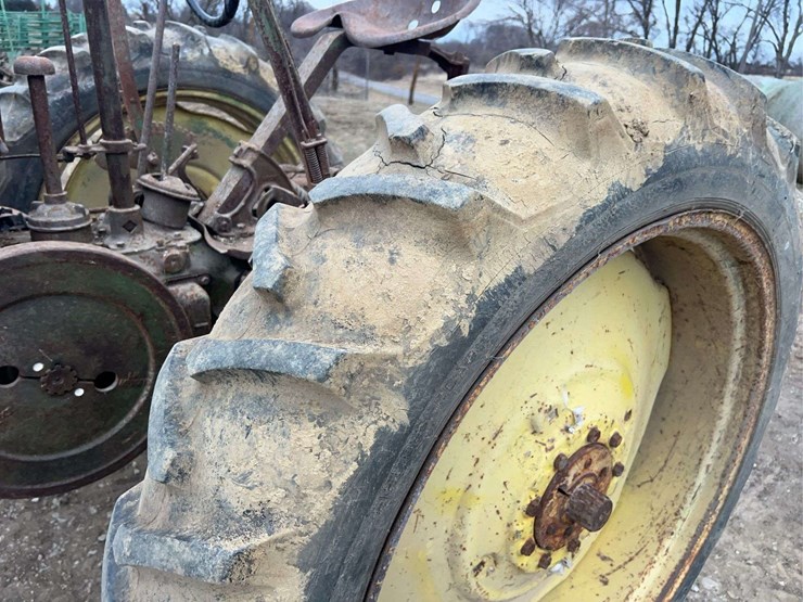 john-deere-model-b-image-46