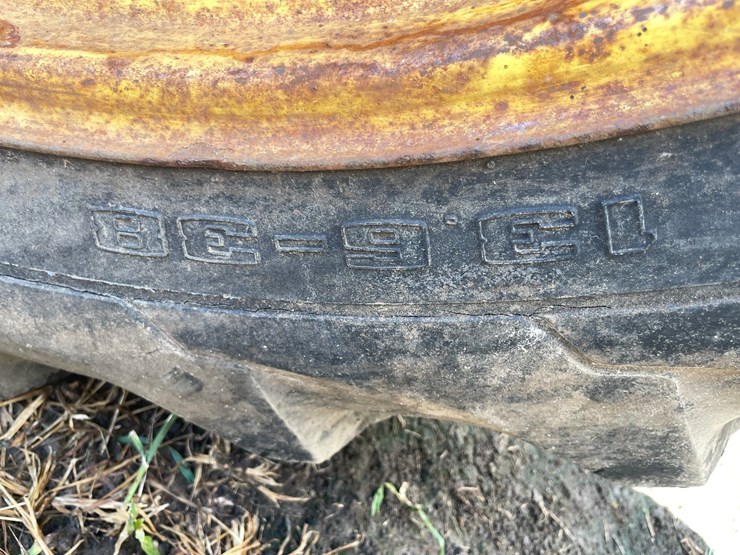 john-deere-620-image-16