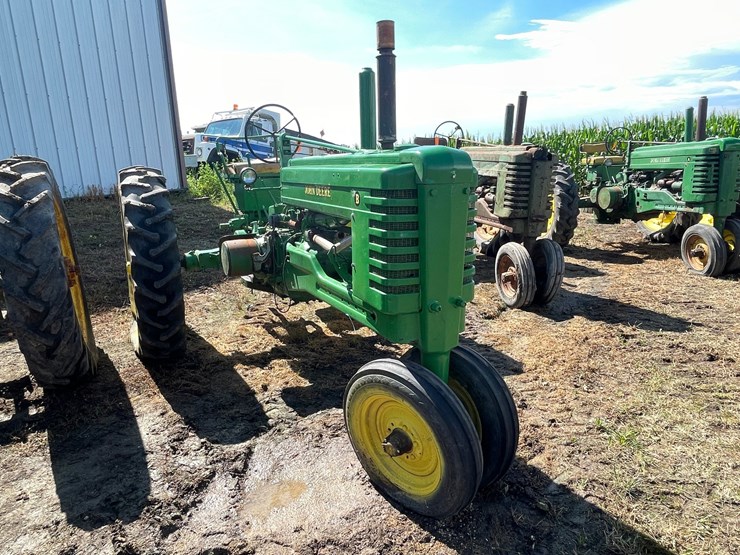 john-deere-b-image-3