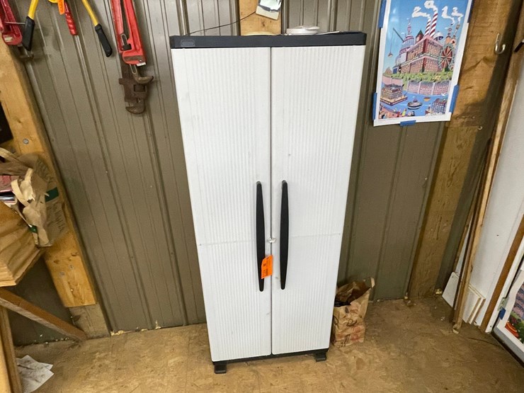 #7124-•-cabinet-and-contents-image-9
