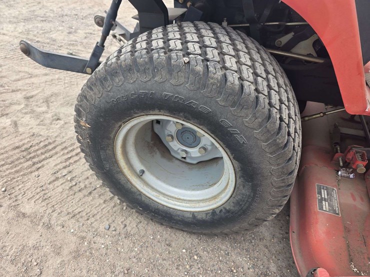 2005-massey-ferguson-gc2300-image-10