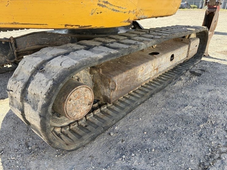 2011-deere-85d-image-24
