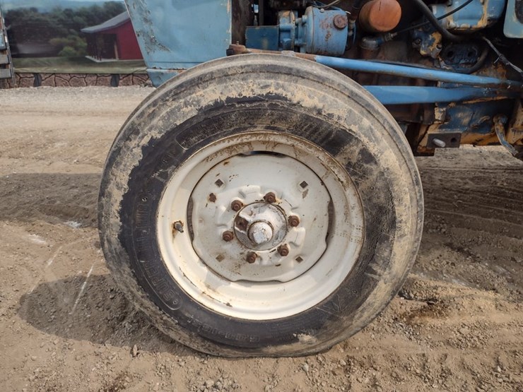 ford-3000-image-15