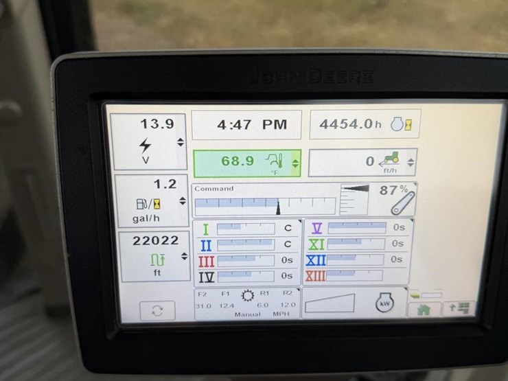 2012-john-deere-7230r-image-49