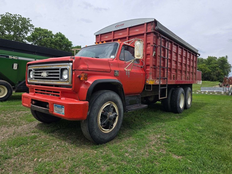 1974-chevrolet-c65-image-2