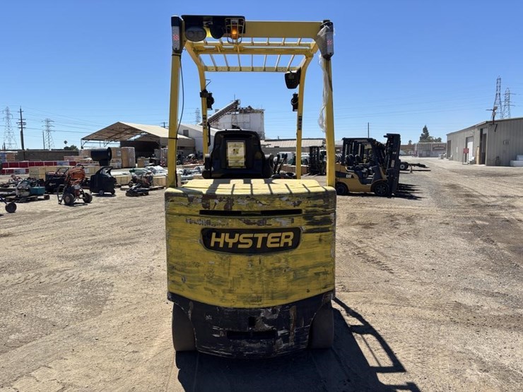 hyster-e120xn-forklift-image-8