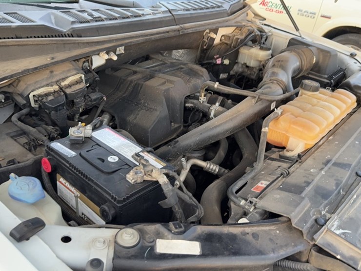 2015-ford-f150-image-25