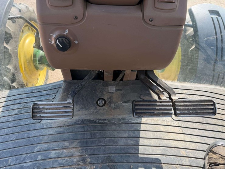 2005-john-deere-7820-image-63