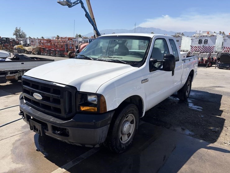 2006-ford-f250-image-1