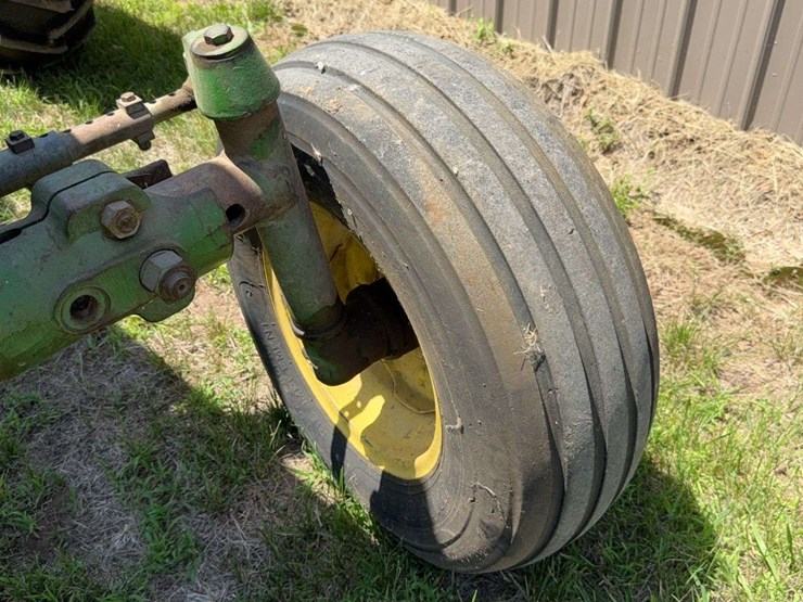 john-deere-2510-image-11