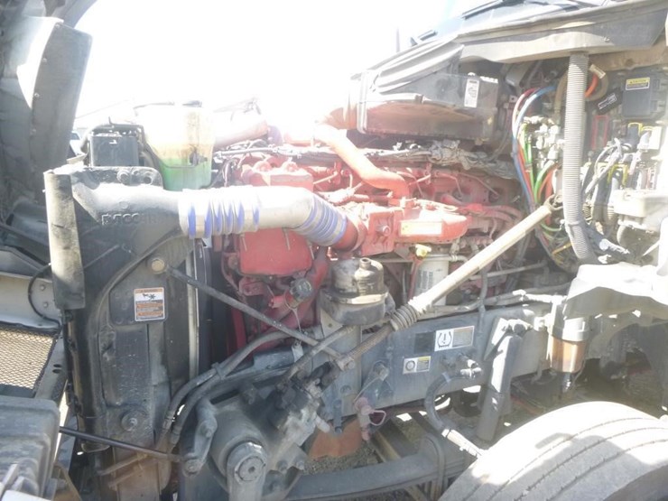 2017-kenworth-t880-image-18