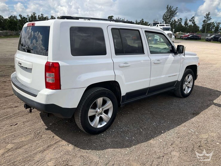 2014-jeep-patriot-image-3