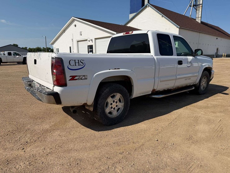 2006-chevrolet-1500-image-5